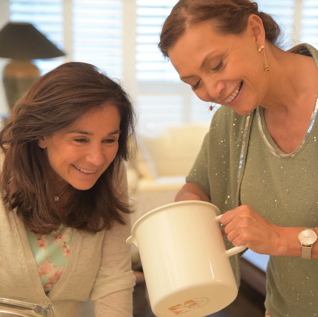 DIY natuurlijke schoonmaakmiddelen: wasbommen van baking soda maken met Martine Prenen