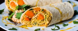 Deux délicieux wraps fourrés au couscous